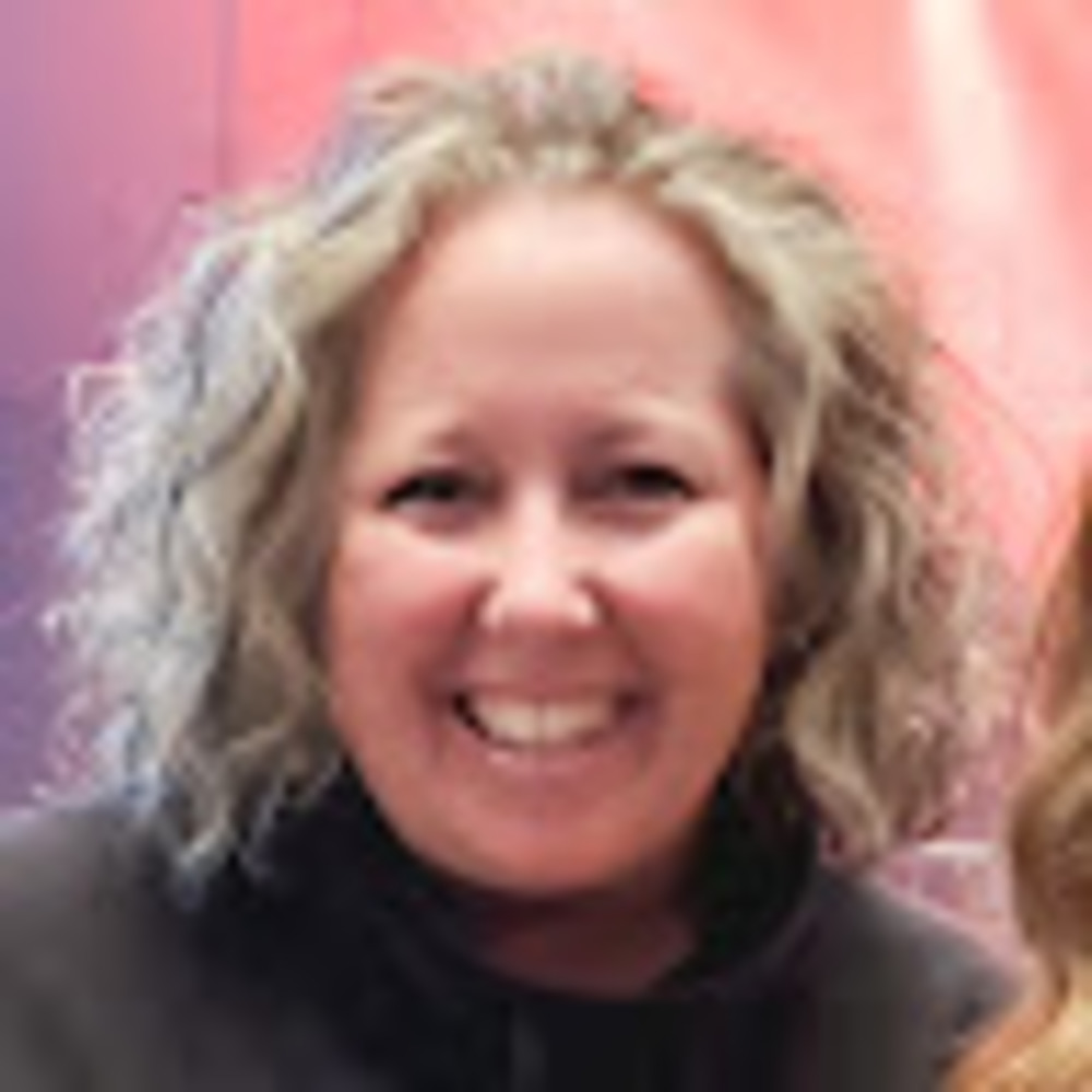 Meet your Posher, Desiree